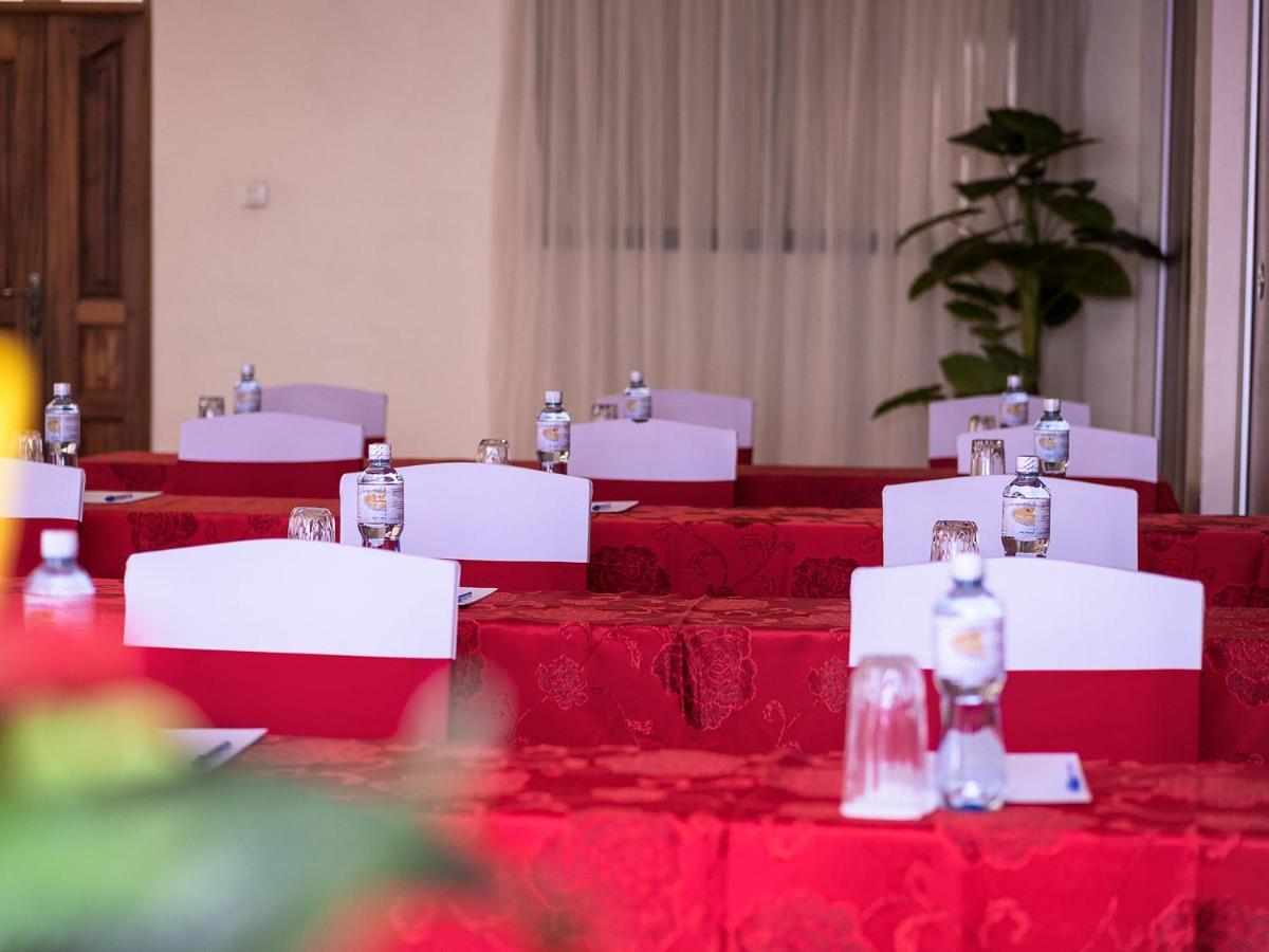 Hotel Central Park & Conference Centre Nairobi Exterior photo